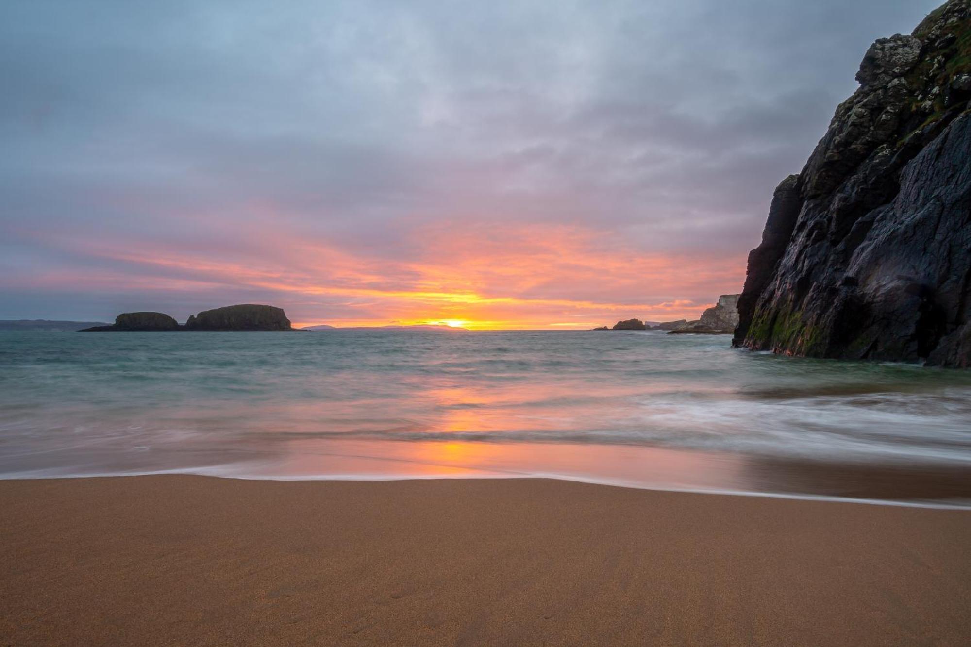 Dunnaglea Cottage, Holiday home Ballintoy