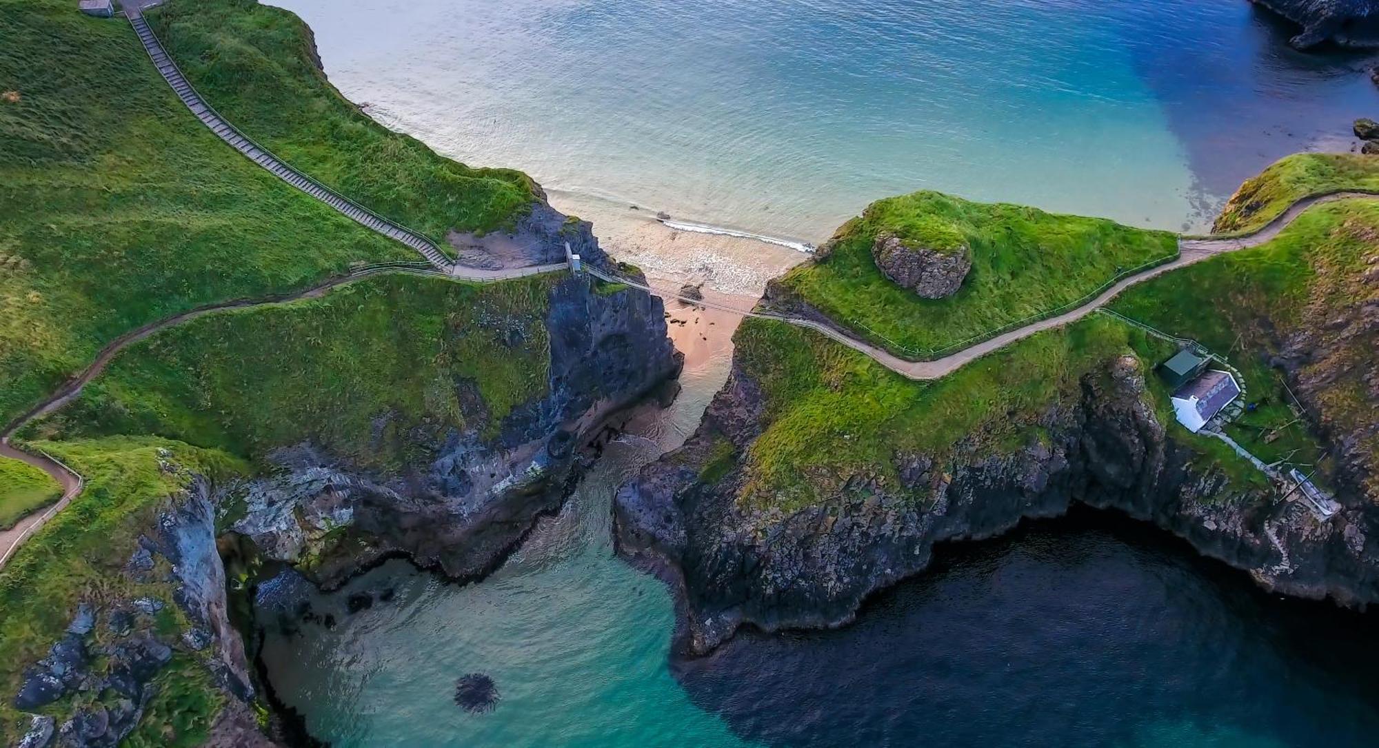 Dunnaglea Cottage, * Ballintoy
